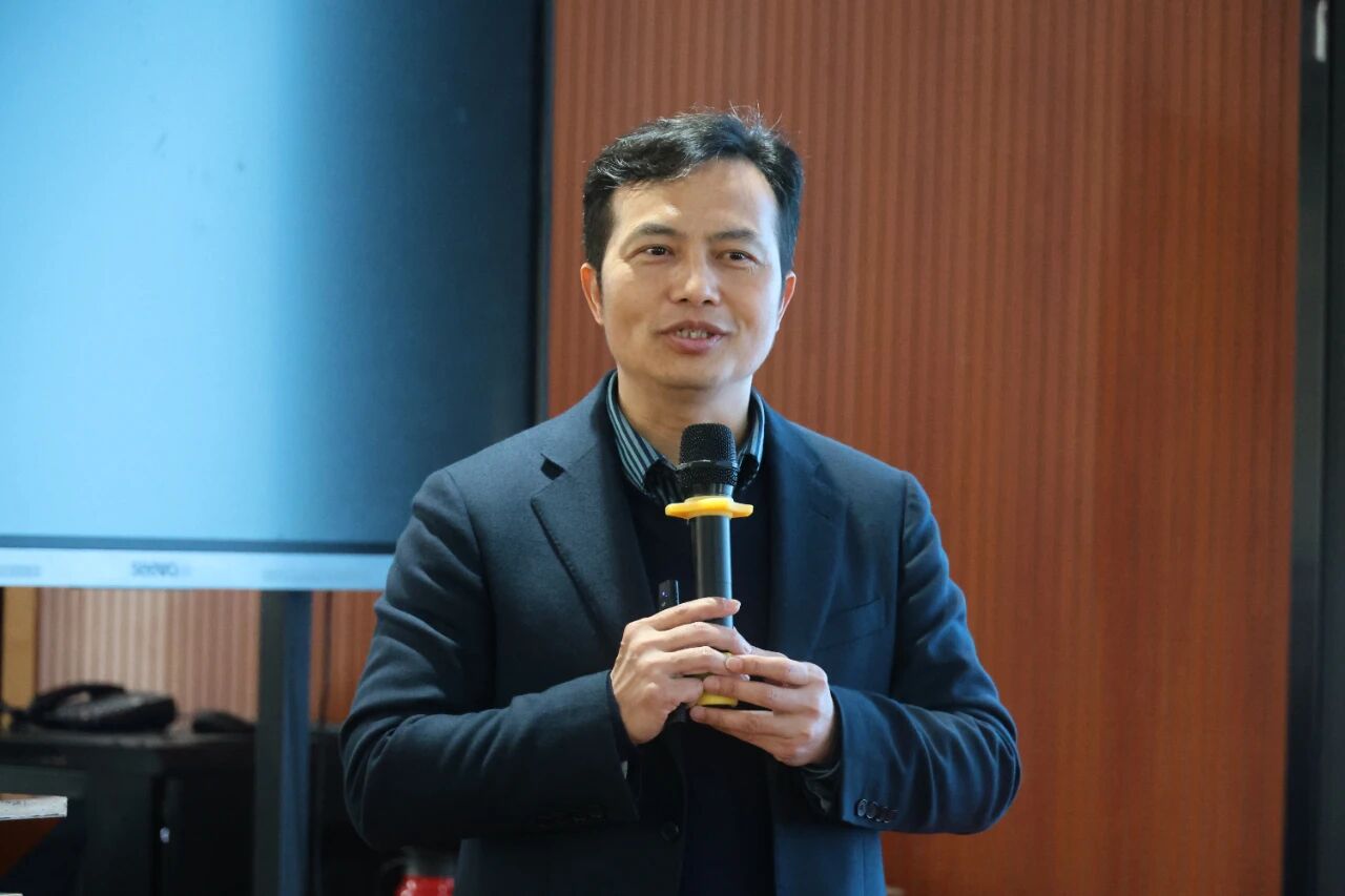 1775962491517993.jpg 1775962491517993.jpg